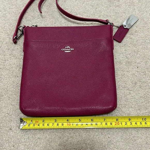 Coach Handbag - Picture 7 of 8